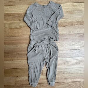 kyte baby beige outfit 6-12 month